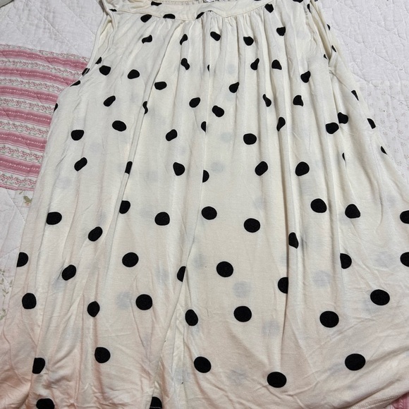 Ricki's xxl Cream and Black Sleeveless Blouse- nice neckline- dress up - Picture 6 of 8